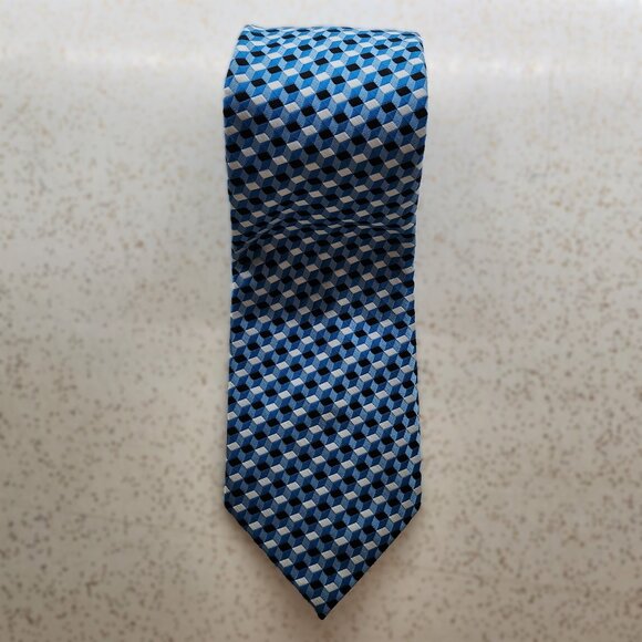 Vintage Neck Tie in Geometric Pattern - Picture 5 of 9